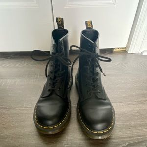 Original Dr. Martens 8-eye leather boot
